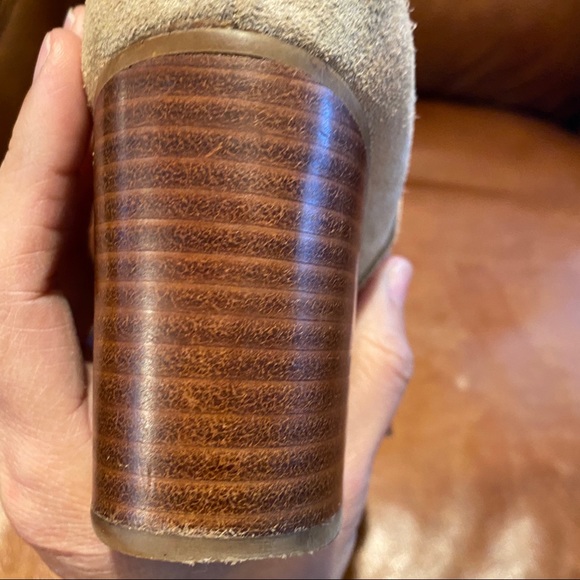 Splendid Beige Suede Chunky Heel Bootie SZ 6 - Picture 9 of 13